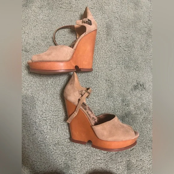 Sam Edelman Women's Tan Peep Toe Heels - Picture 3 of 5